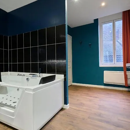 Bleue - Elegance & Detente Apartment *
